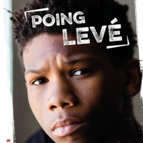 Poing levé de Yaël&nbsp;Hassan